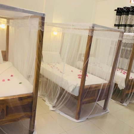 Chithru Bay Rooms & Hostel Arugam Bay Dış mekan fotoğraf