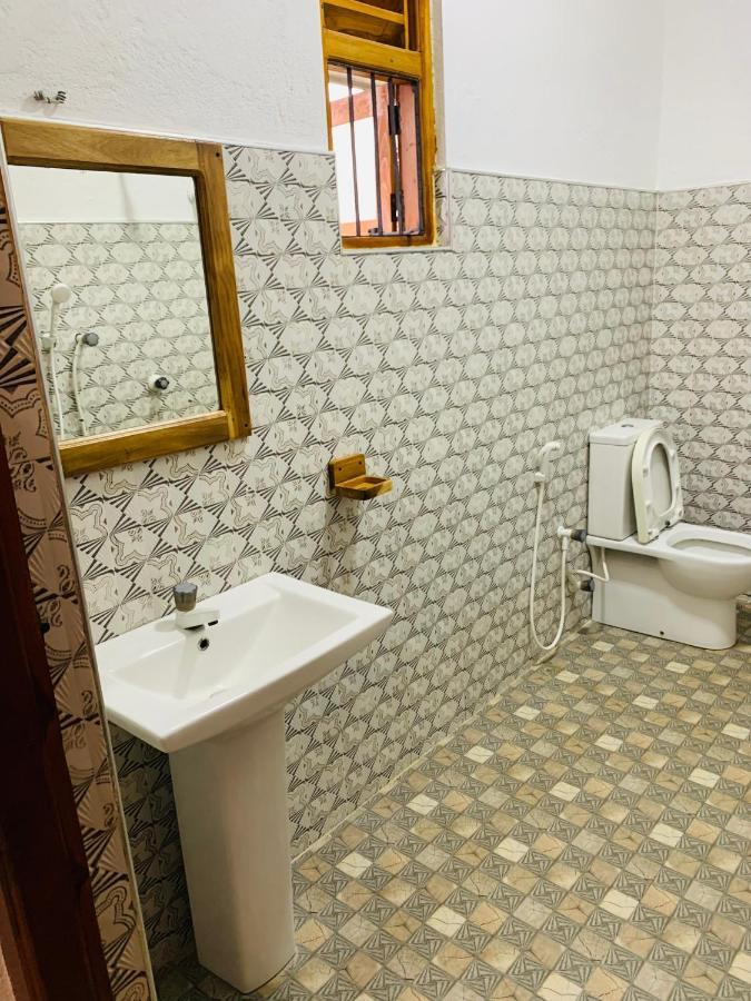 Chithru Bay Rooms & Hostel Arugam Bay Dış mekan fotoğraf